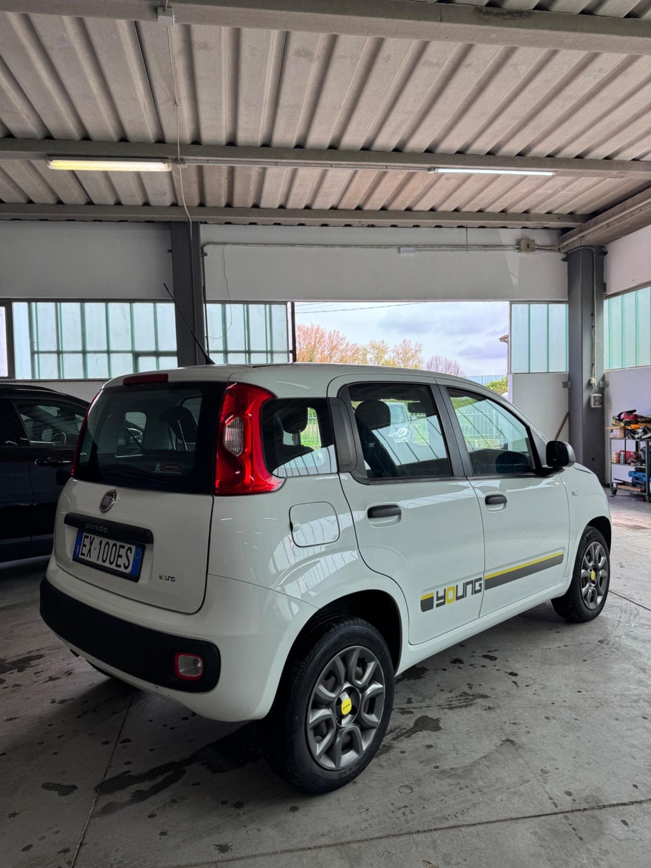 Fiat Panda 0.9 TwinAir Turbo Natural Power Young