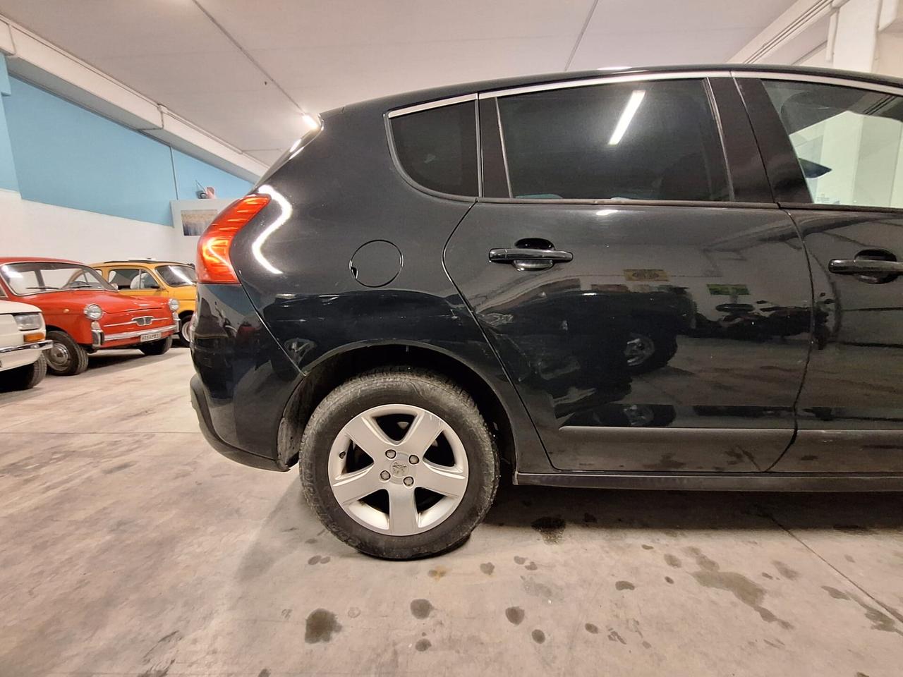 Peugeot 3008 1.6 e-HDi 112CV cambio robotizzato S.&S. Business