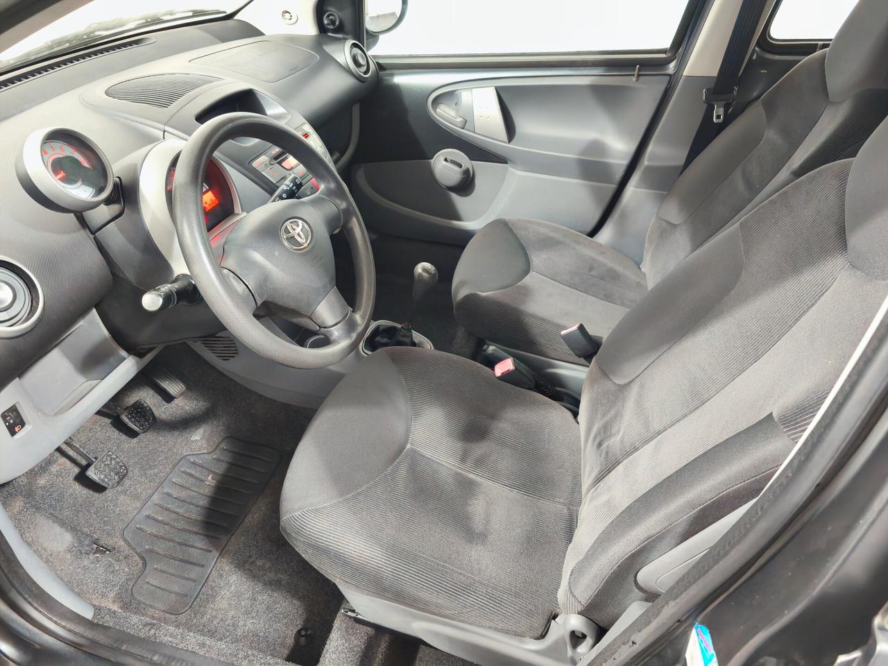 Toyota Aygo 1.0 12V VVT-i 5 porte