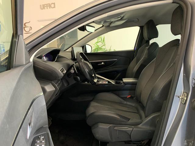 PEUGEOT 3008 Hybrid 225 e-EAT8 Allure Pack