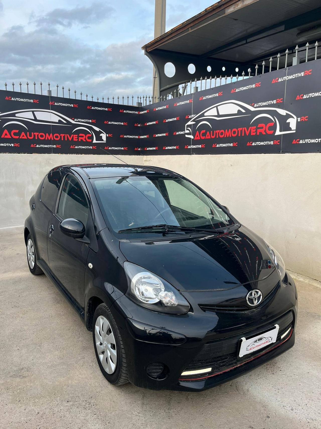 Toyota Aygo 1.0 12V VVT-i 5 porte Active Connect