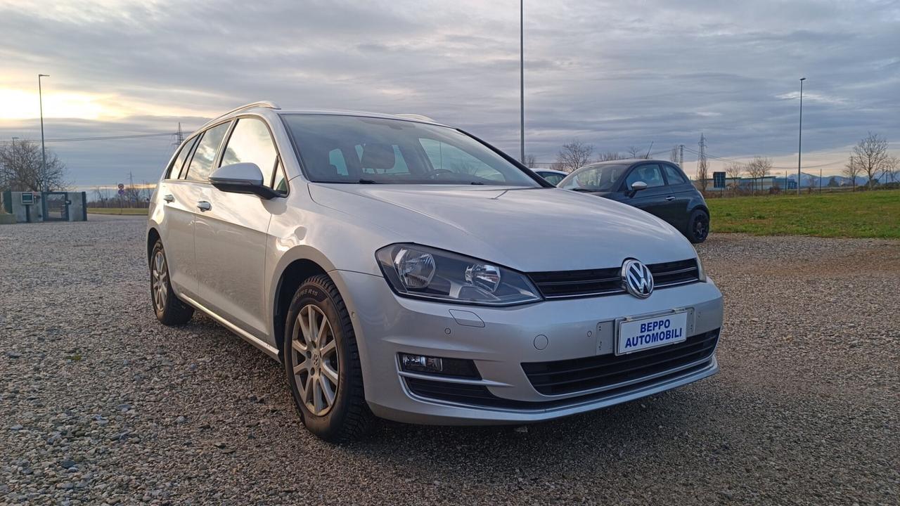 VOLKSWAGEN GOLF 1.6TDI 110CV AUTOMATICA DEL 2017