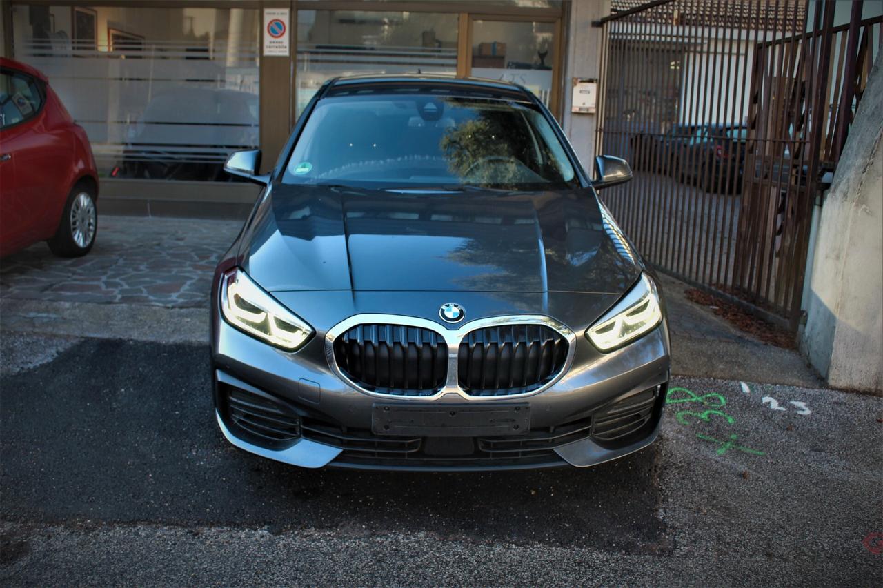 Bmw 118 118d 5p. Business Advantage