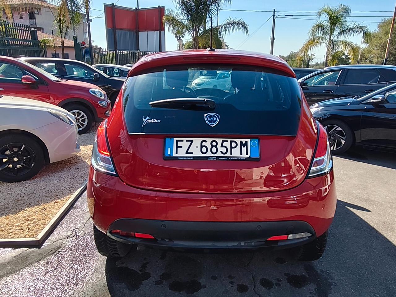 Lancia Ypsilon 0.9 TwinAir 5 porte Metano Ecochic Gold
