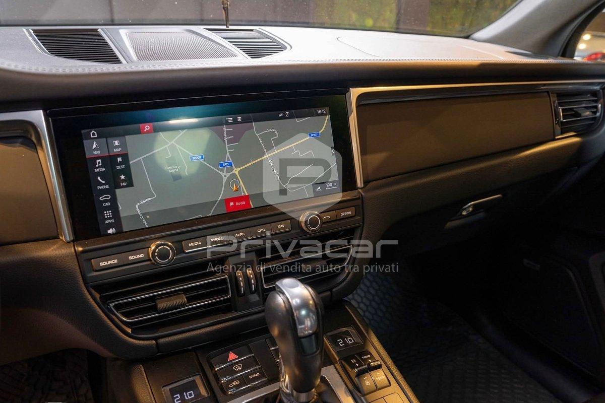 PORSCHE Macan 2.0