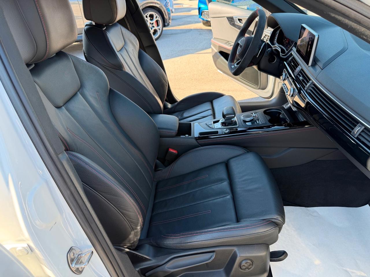 Audi A4 Avant 2.0 TDI 190 CV S tronic 2 X LINE /NAVI/PELLE/CARPLAY