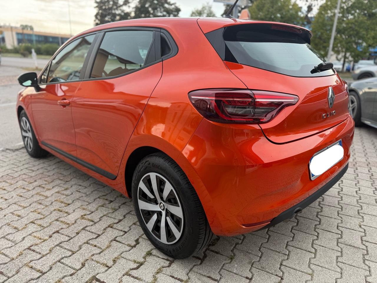 Renault Clio TCe 90 CV 5 porte ok neopatentati