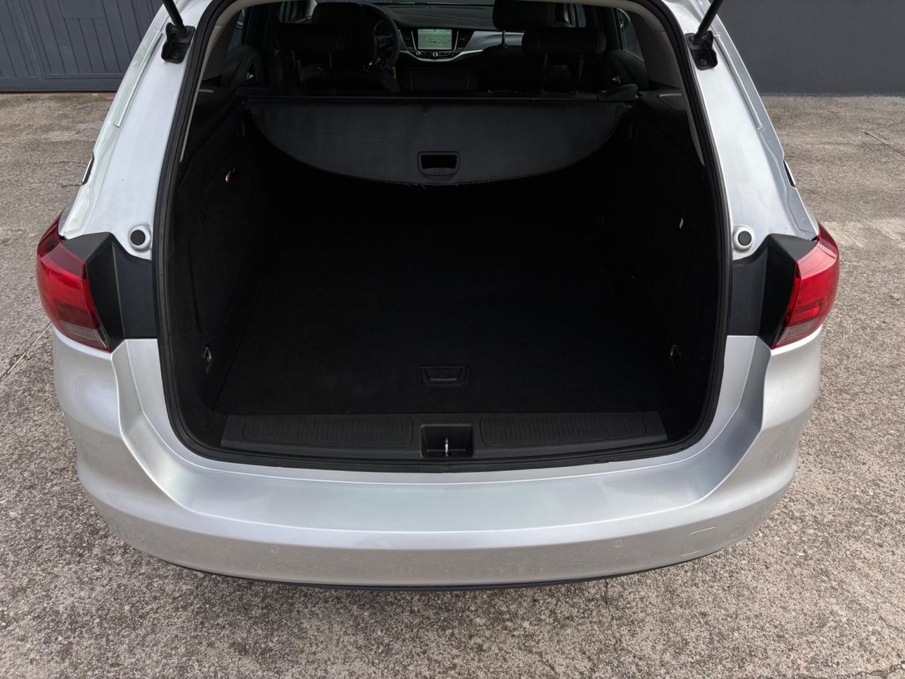 Opel Astra 1.6 CDTi 136CV aut. Garanzia. Neopatentati