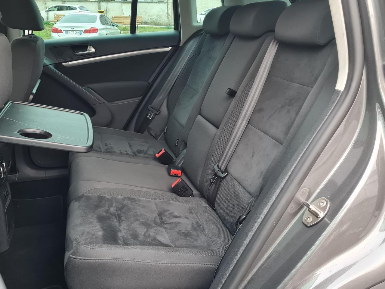 Volkswagen Tiguan 2.0 TDI BlueMotion Sport S #9743