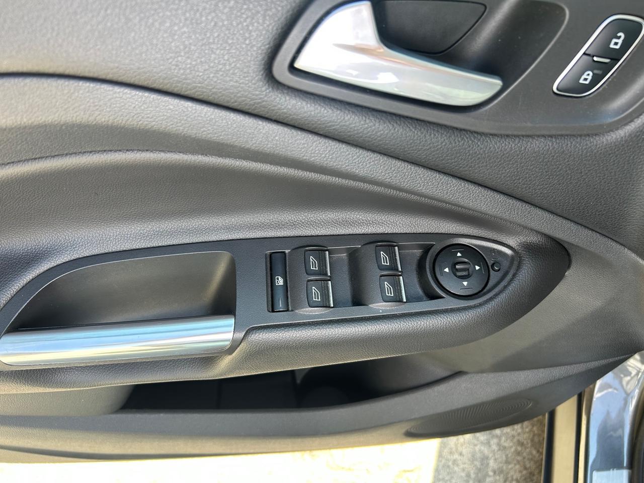 Ford Kuga 1.5 TDCI 120 CV S&S 2WD Plus