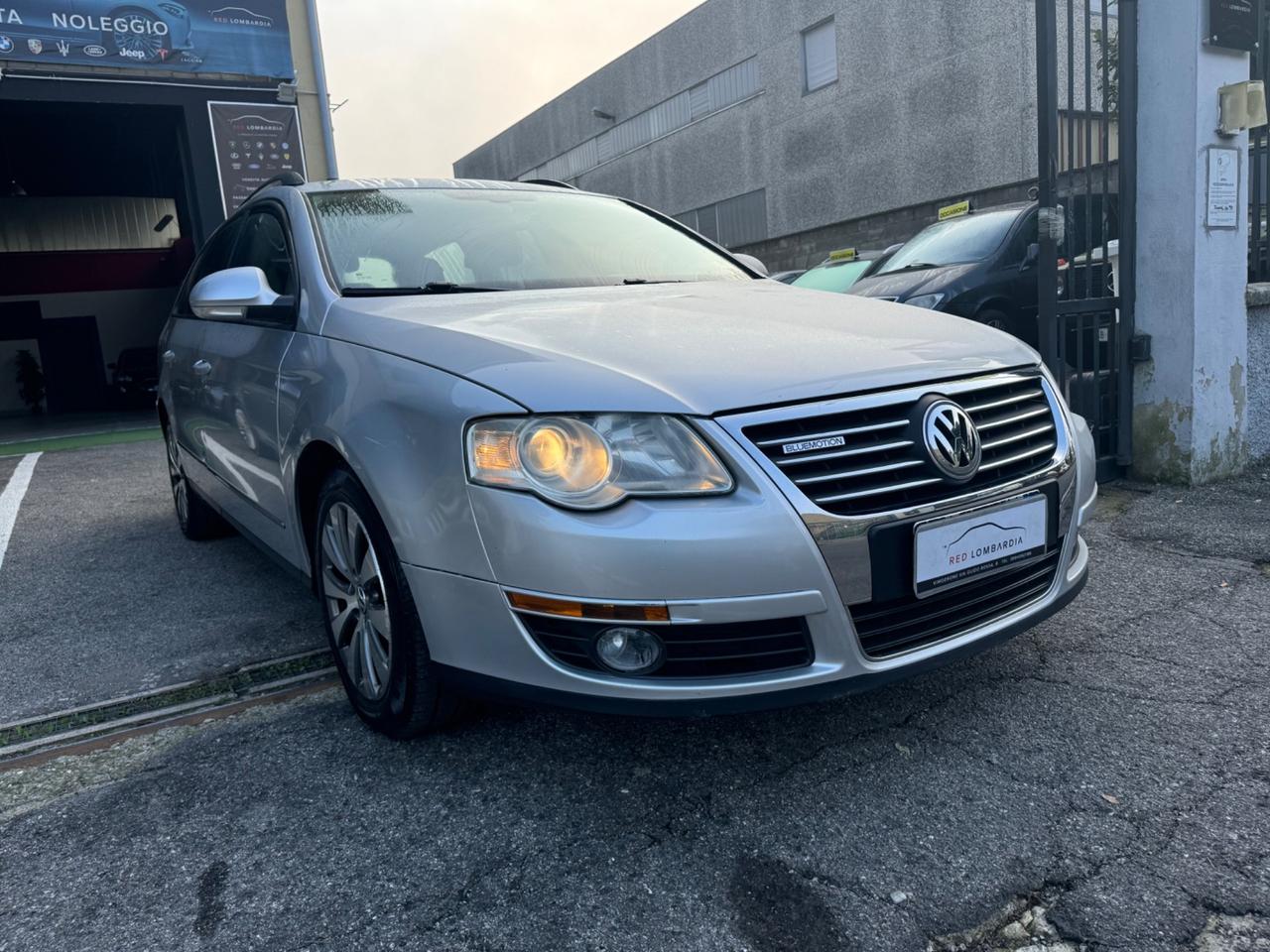 Volkswagen Passat 2.0 TDI 110CV DPF Trend. Bluemot.