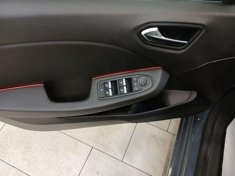 Renault Clio 1.6 E-Tech hybrid Intens 140cv auto my21