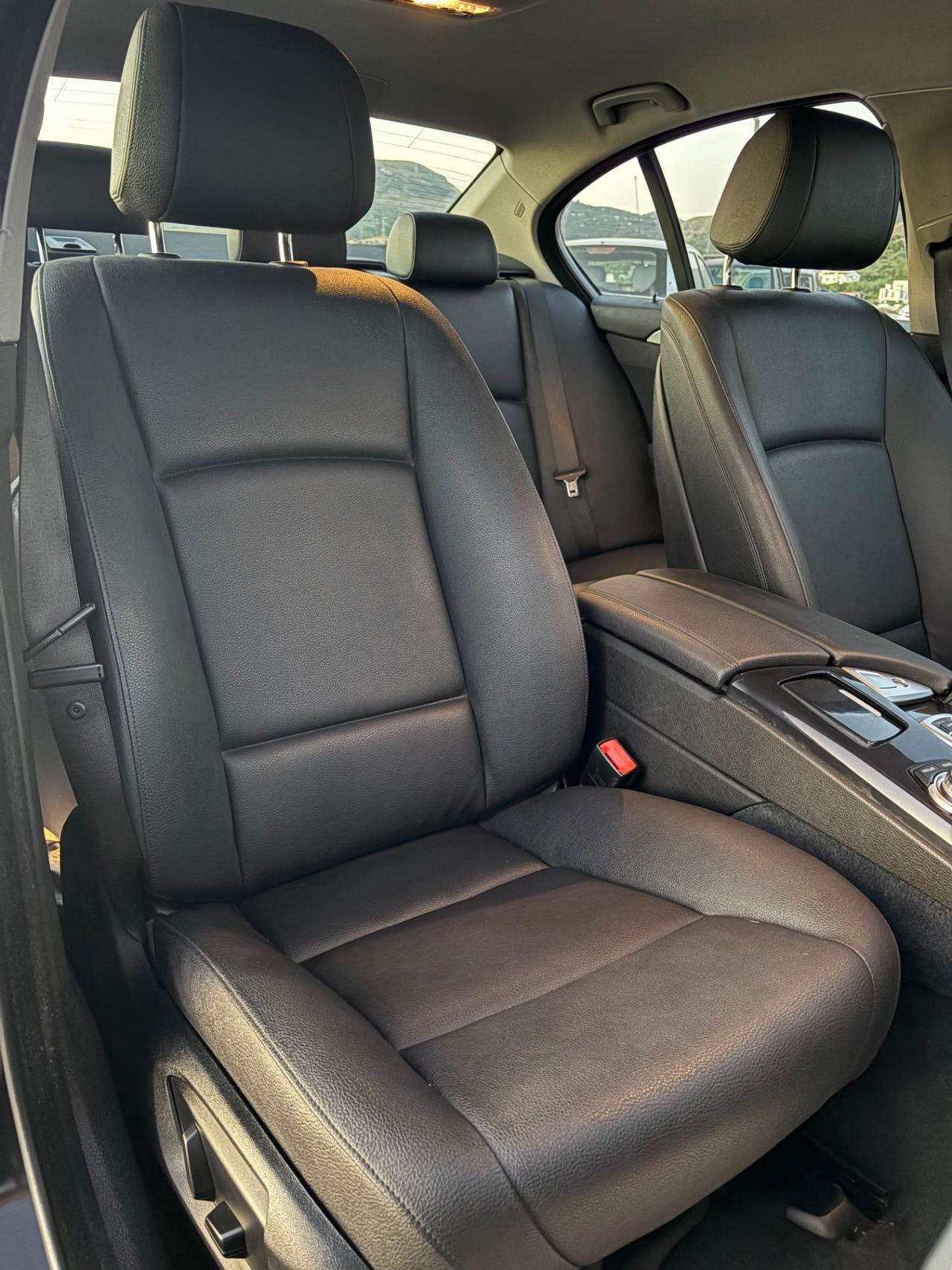 Bmw 518d UNICA PROPRIETARIA Business 150cv auto E6