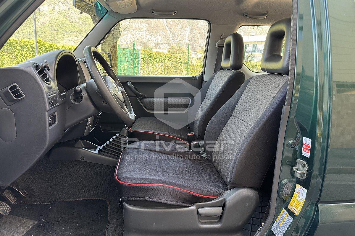 SUZUKI Jimny 1.3i 16V cat 4WD JLX