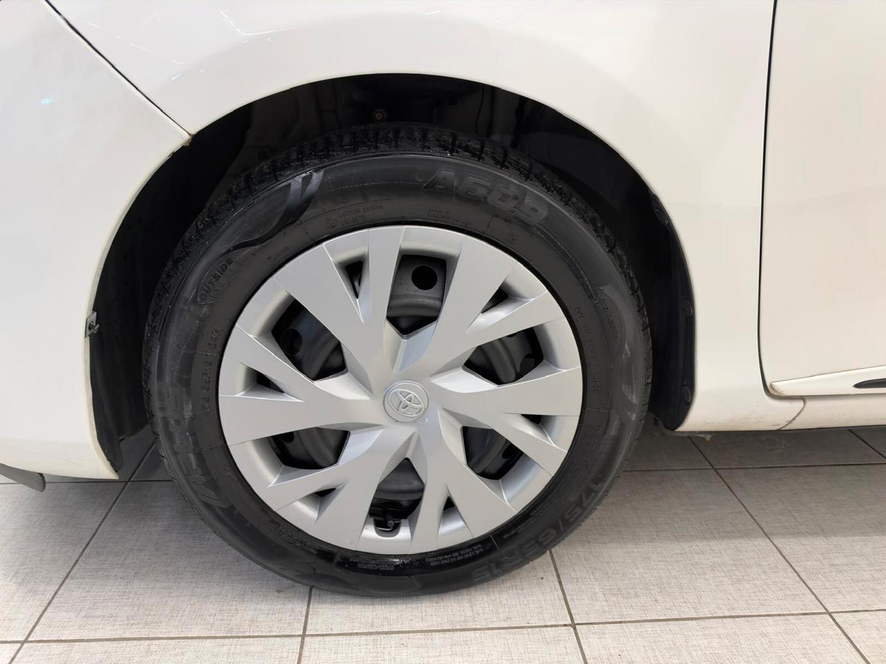 Toyota Yaris 1.0 72CV 5P LOUNGE