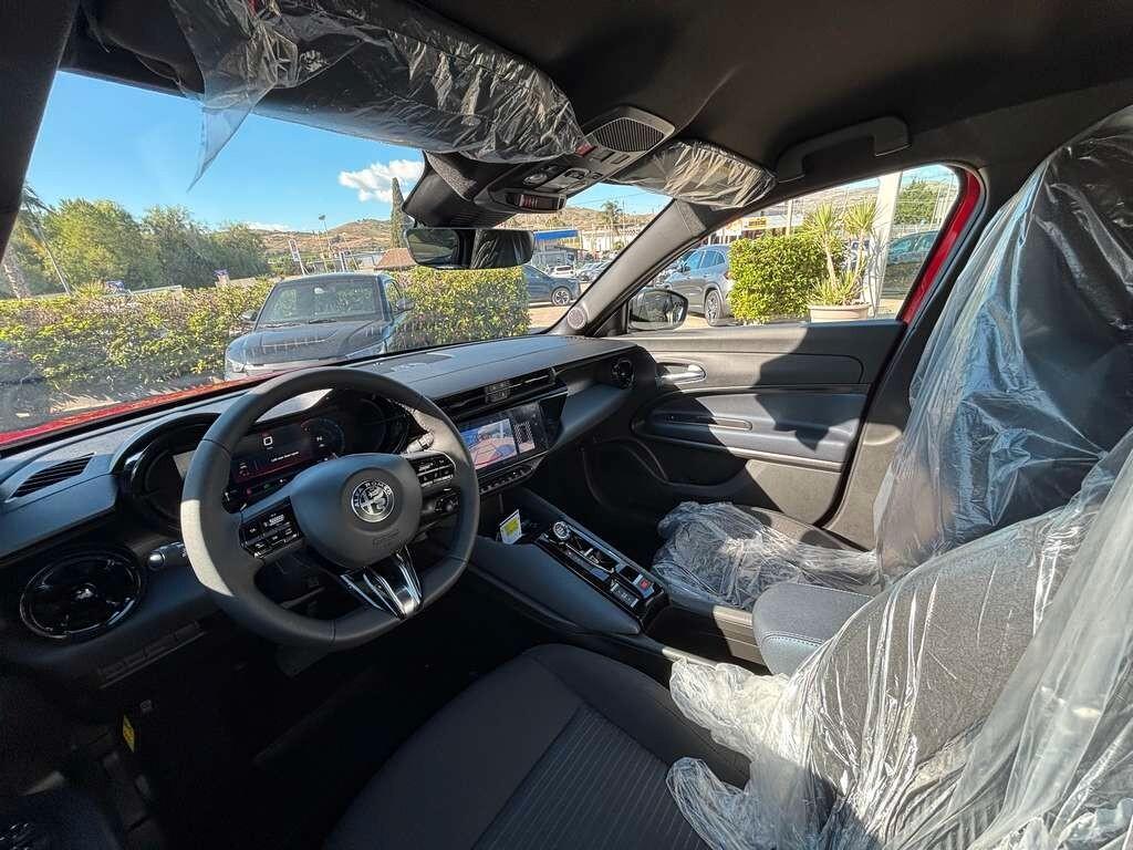 Alfa Romeo Junior 1.2 Hybrid Sprint 2026/ KM 0 IVA ESPOSTA Tua a solo 279 Euro al mese