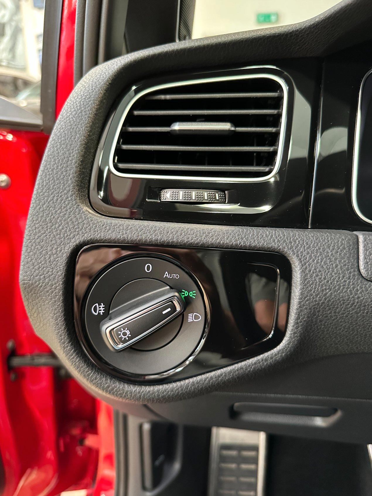 Volkswagen Golf GTI 2.0 tsi Performance DSG-LED-19"-Tetto-DCC-Dynaudio-FULL