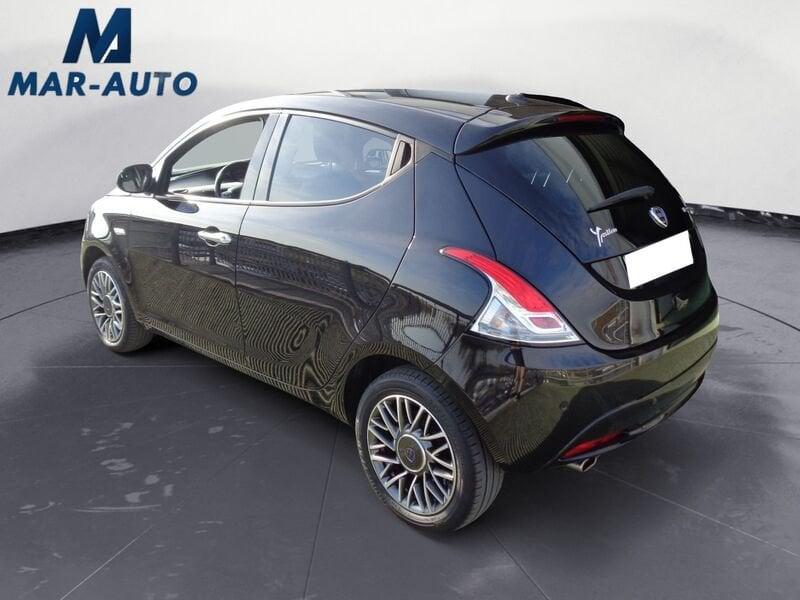 Lancia Ypsilon Ypsilon 1.0 FireFly 5 porte S&S Hybrid Gold Plus