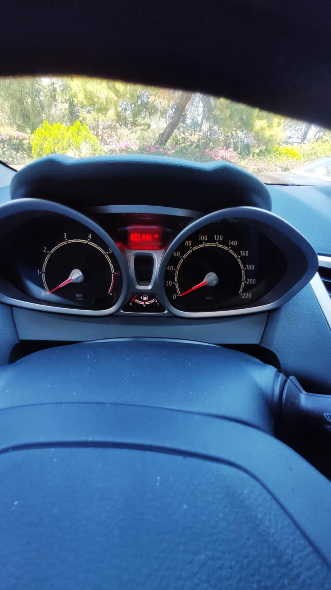Ford Fiesta 1.4 5 porte Benzina - GPL in ottime condizioni