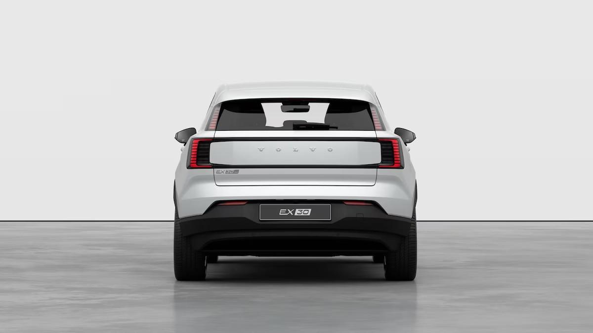 VOLVO EX30 Core Single Motor Extended Range PREZZO PROMO FINO AL 31/12/2025