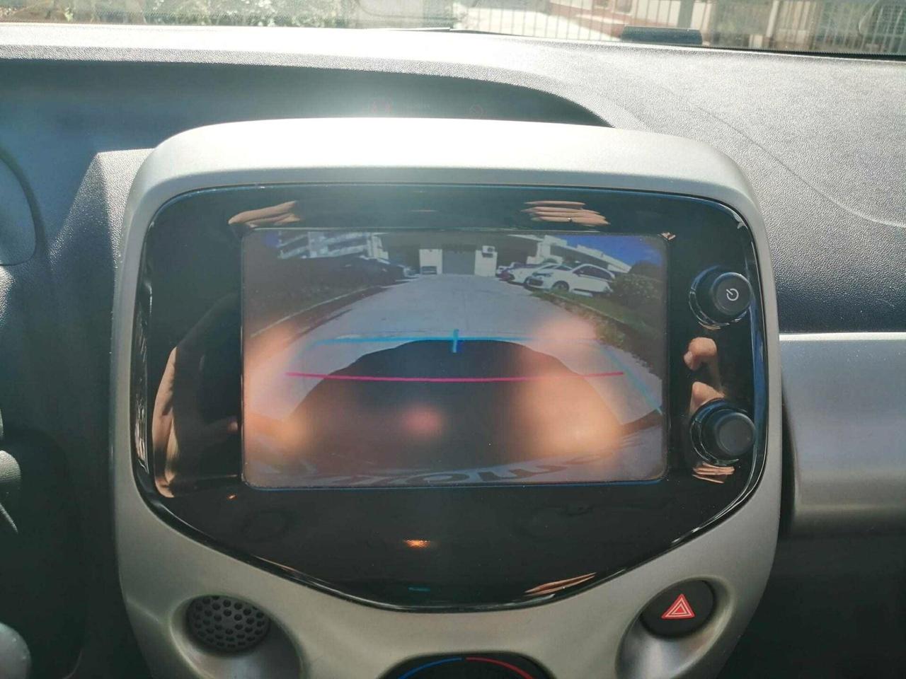 Toyota Aygo 1.0 69 CV NAVI 2017 Full