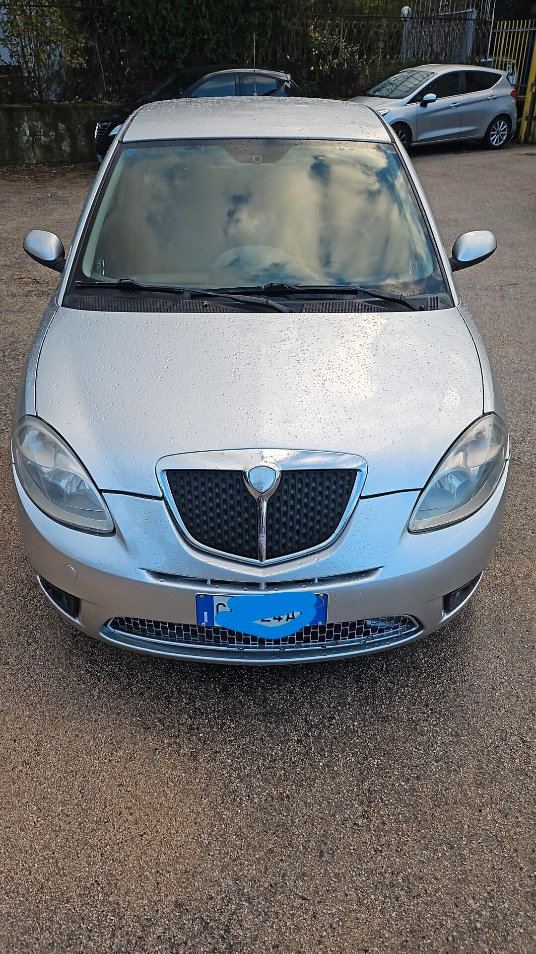 Lancia Ypsilon 1.2 69 CV 5 porte GPL Ecochic Platinum
