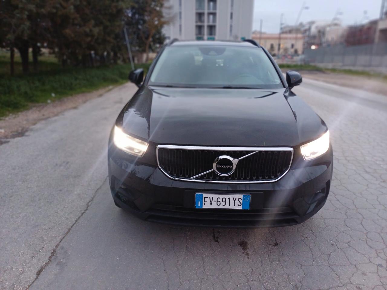 Volvo XC40 D3 AWD Geartronic Inscription PARI AL NUOVO CERTIFICATA