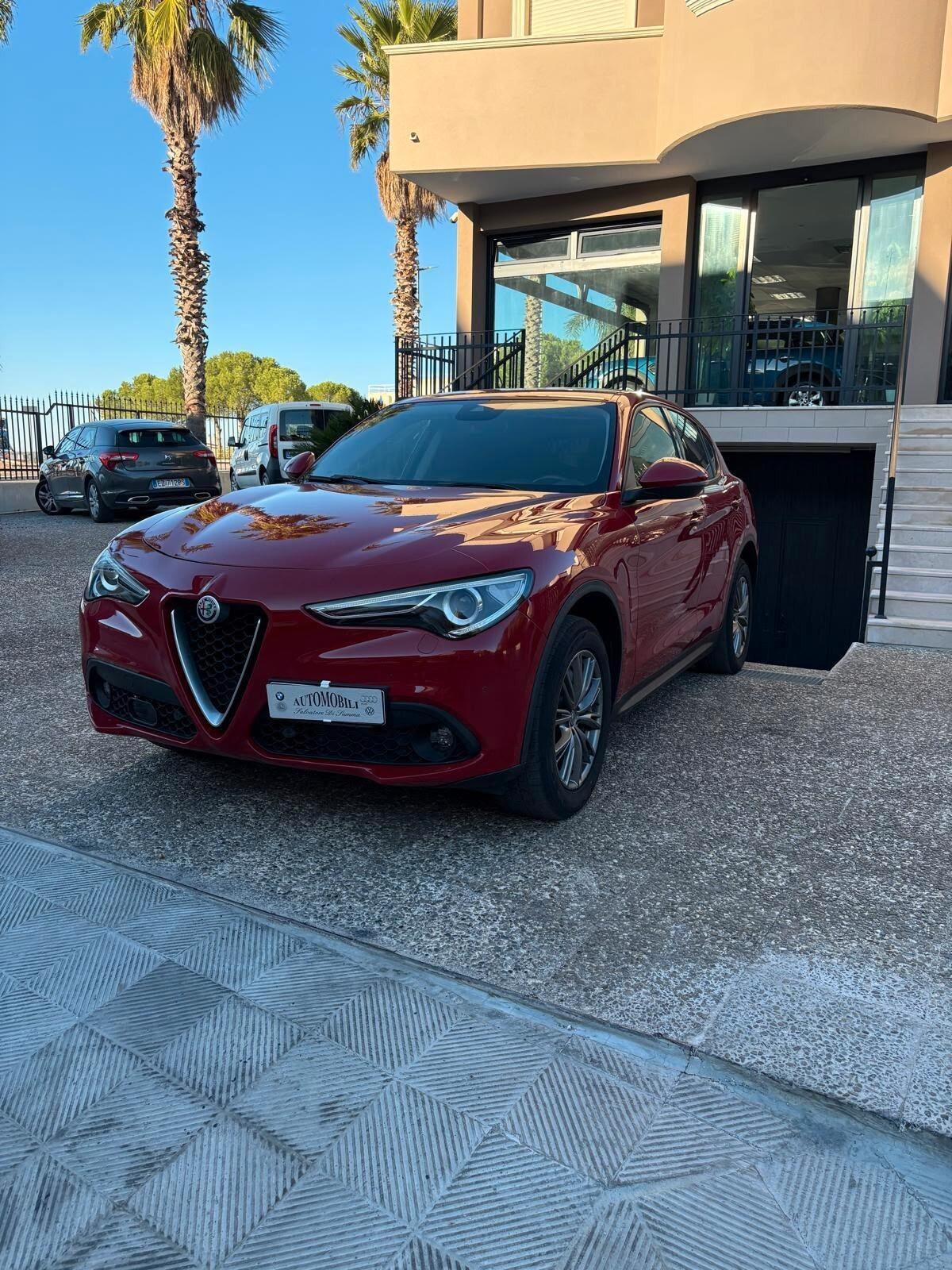 Alfa Romeo Stelvio 2.2 Turbodiesel 180 CV AT8 Q4 Business