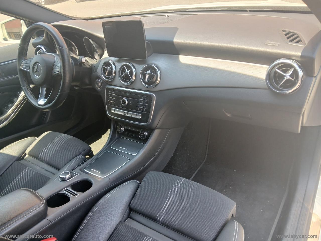 MERCEDES-BENZ GLA 200 d Automatic 4Matic Sport