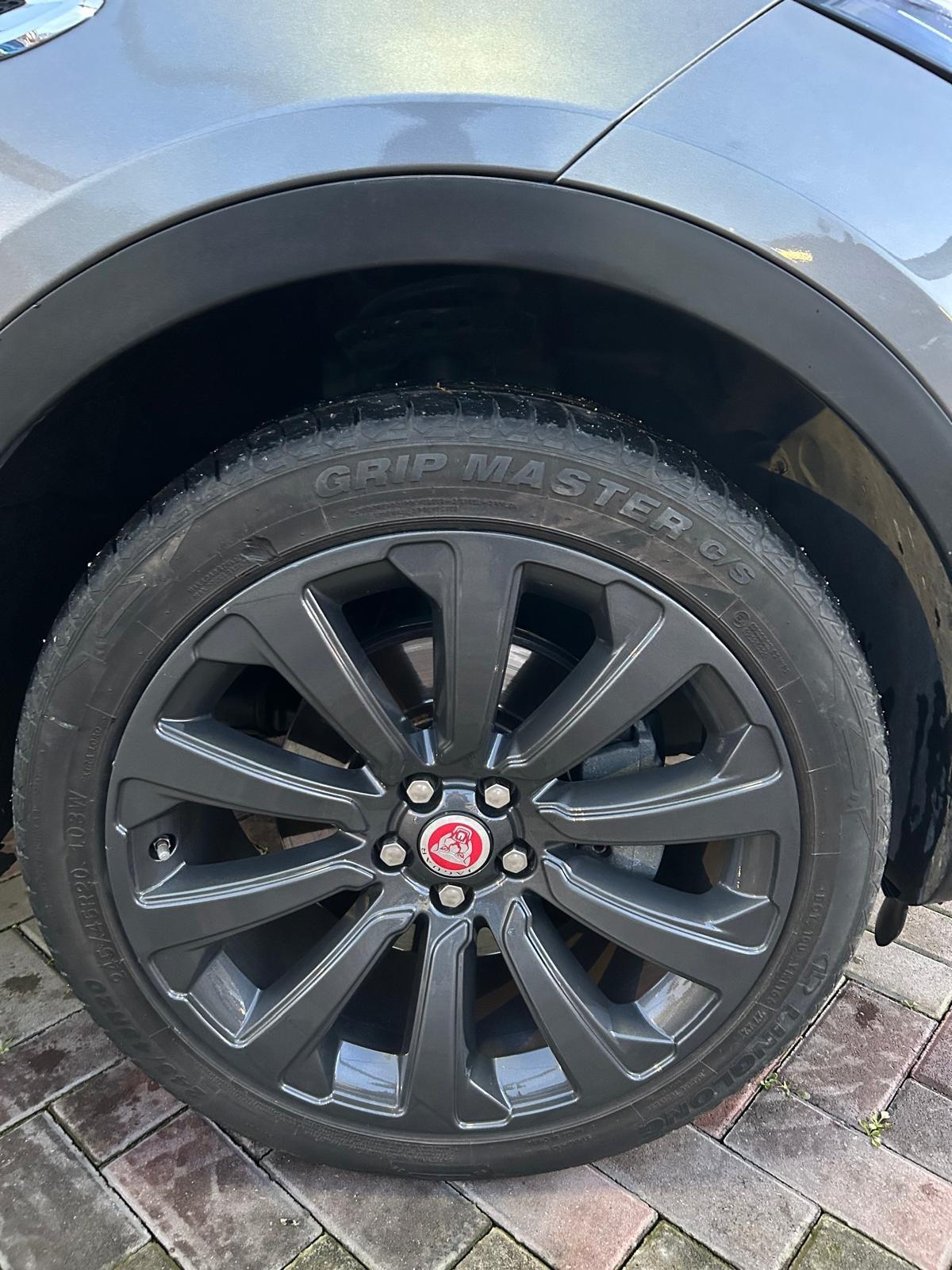 Jaguar E-Pace 2.0D 150 CV AWD aut. R-Dynamic HSE