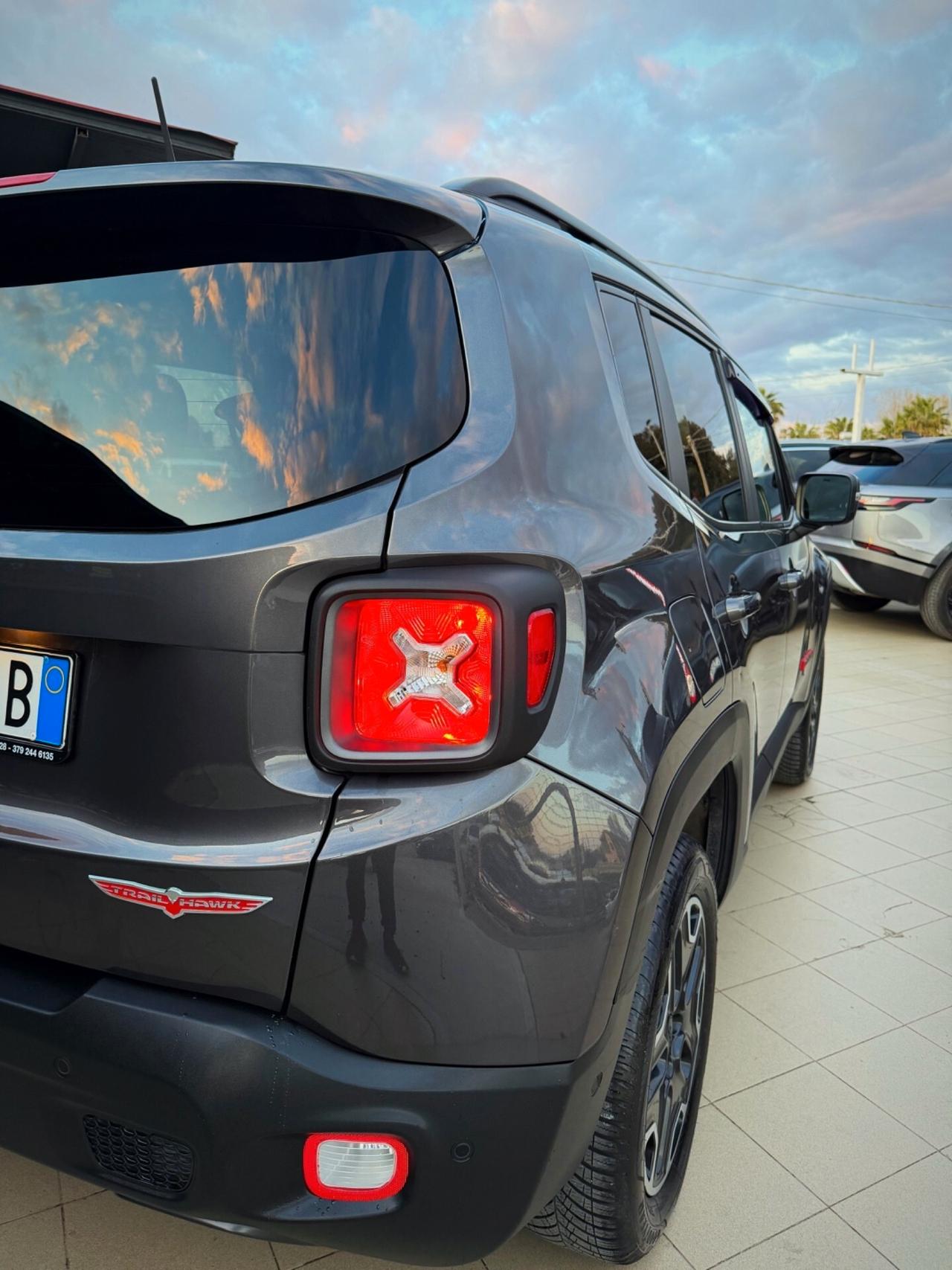 Jeep Renegade 2.0 Mjt 170CV 4WD Active Drive Low Trailhawk 12 mesi di garanzia!