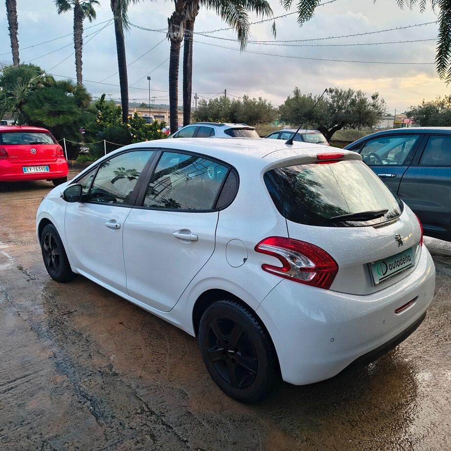 Peugeot 208 1.4 HDi 68 CV 5 porte Active