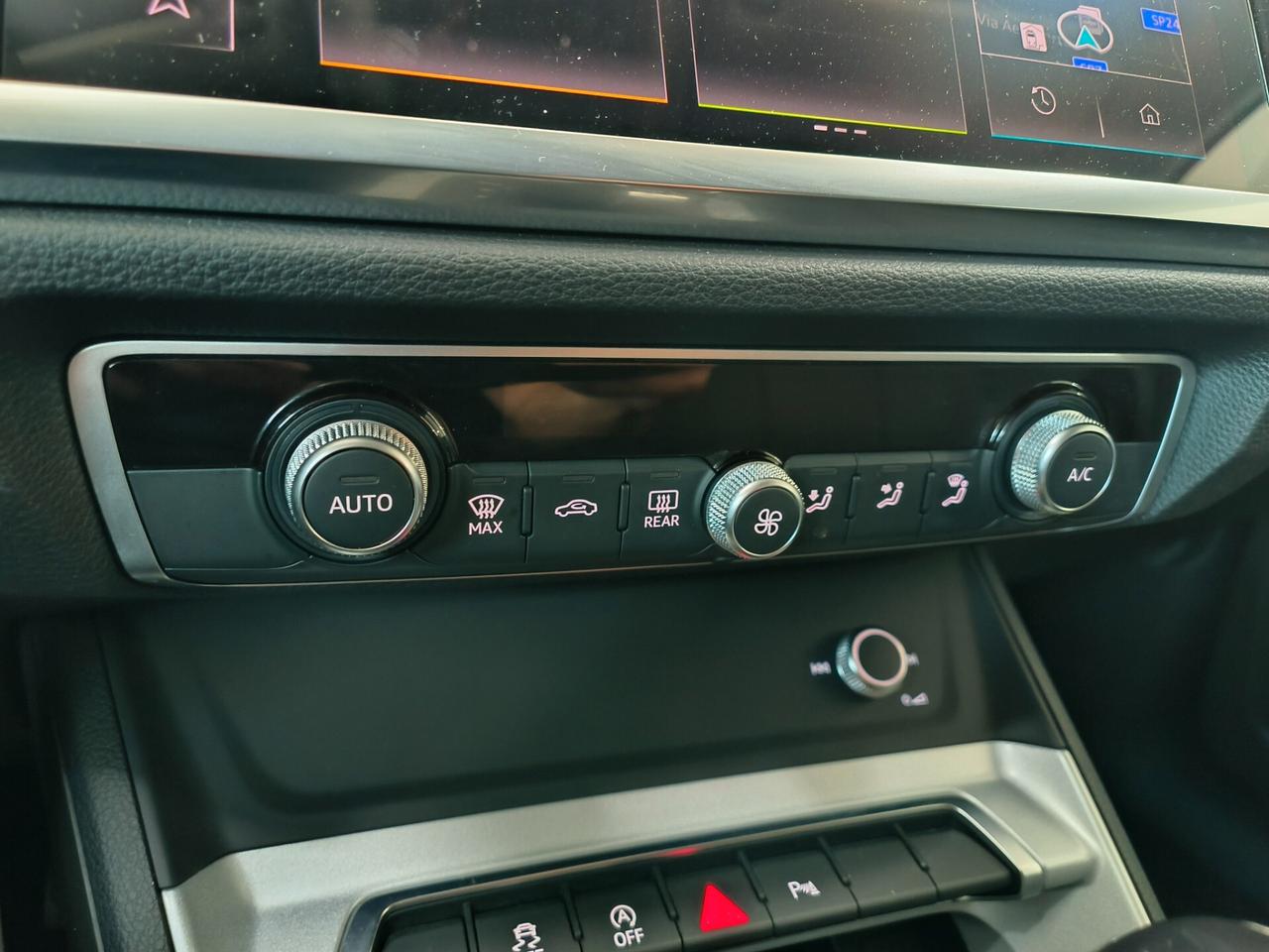 Audi Q3 35 TDI S tronic Business