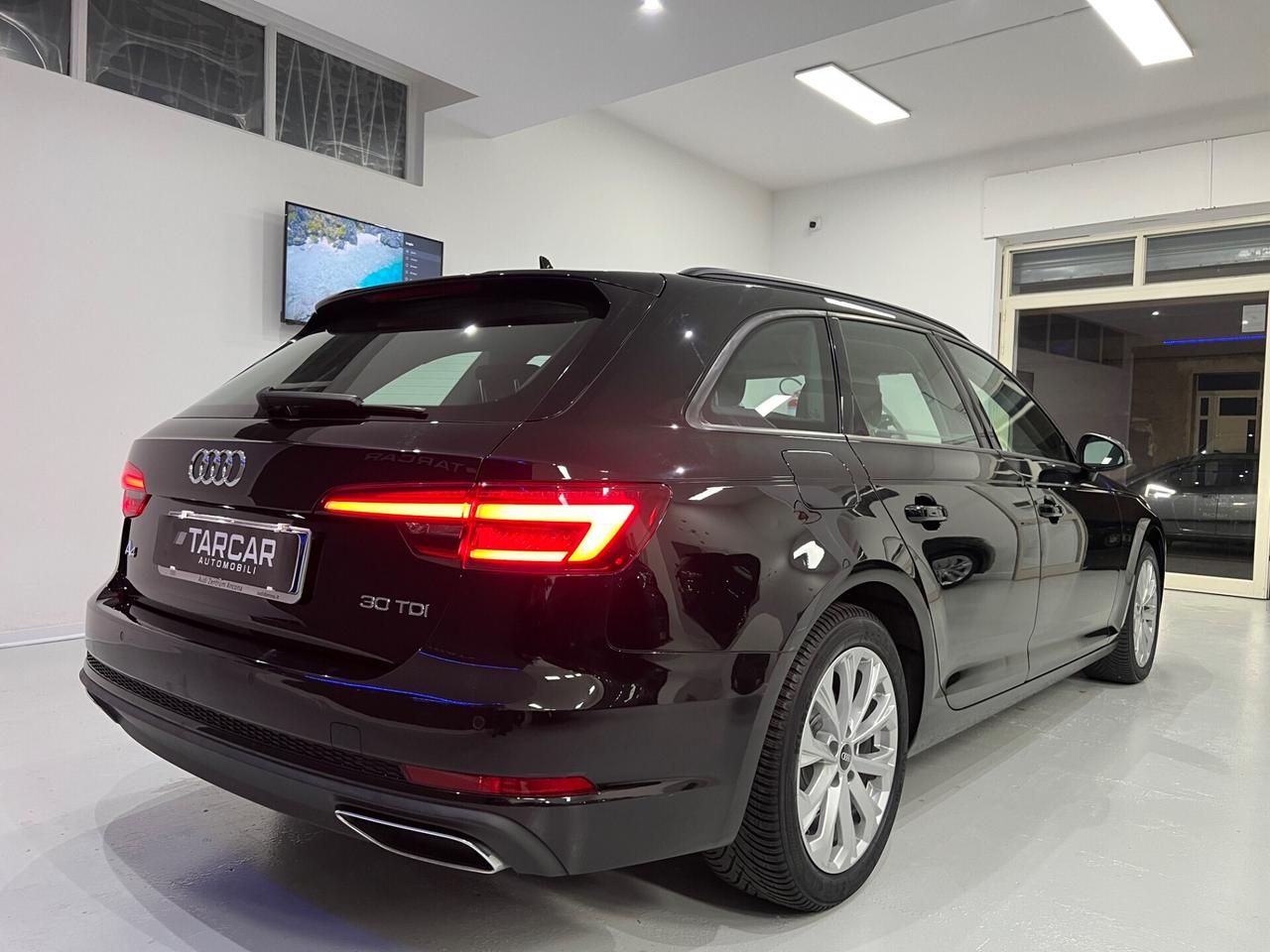 Audi A4 30 TDI 2.0 122cv S tronic Sport *Matrix