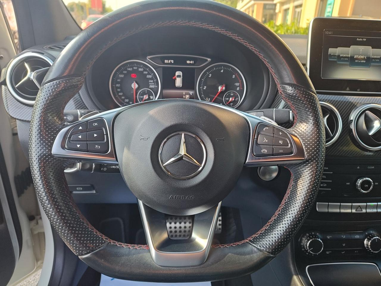 MERCEDES CLASSE B 200D 2.0 136CV AUTOM.PREM. AMG