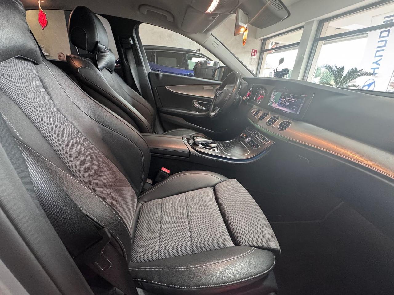 Mercedes-Benz E 220 E-Class E 220 D Business Sport