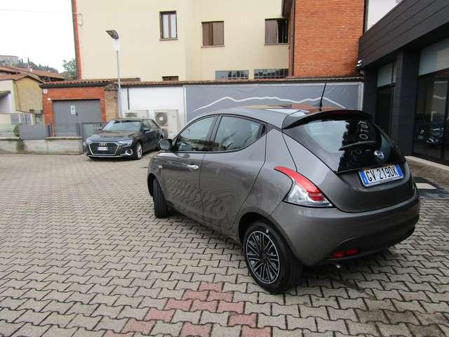 Lancia Ypsilon 1.0 HYBRID ORO,5 POSTI,CLIMA,NEOPATENTATI,KM 0