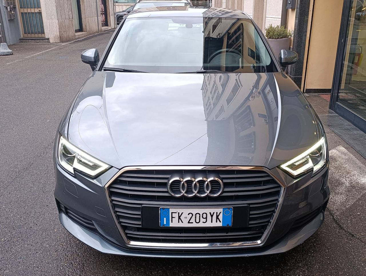 Audi A3 SPB 1.4 TFSI g-tron 1.000 km di autonomia