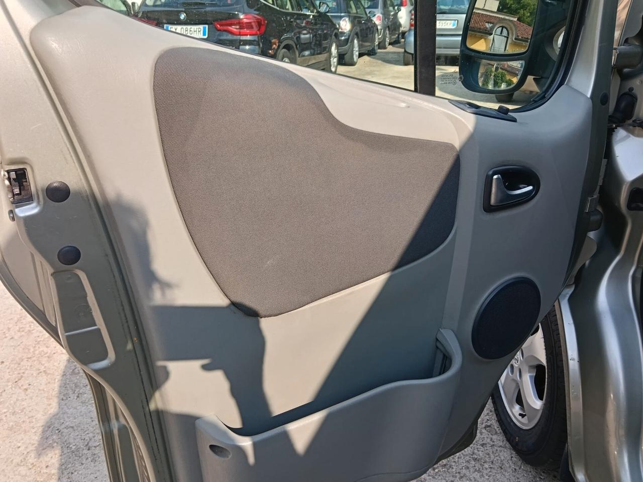 Opel Vivaro 27 2.0 CDTI 120CV PC-TN Combi 9 posti