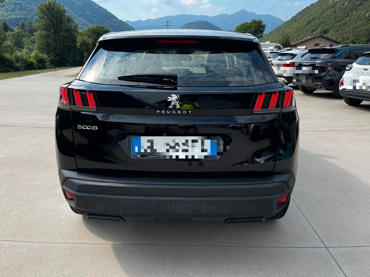 Peugeot 3008 BlueHDi 130 S&S EAT8 Business VAN