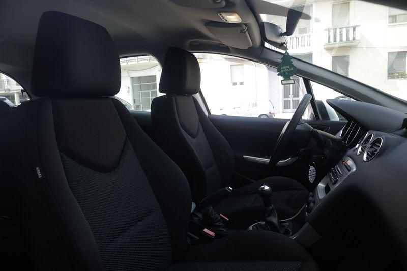 Peugeot 308 Peugeot 308 1.6 8V HDi 93CV 5p. Active 68KW ANNO 2012