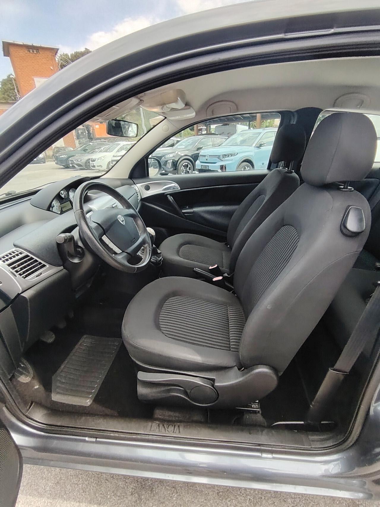 Lancia Ypsilon LANCIA YPSILON 1.3 MJT 16V DIVA - NEOPATENTATI