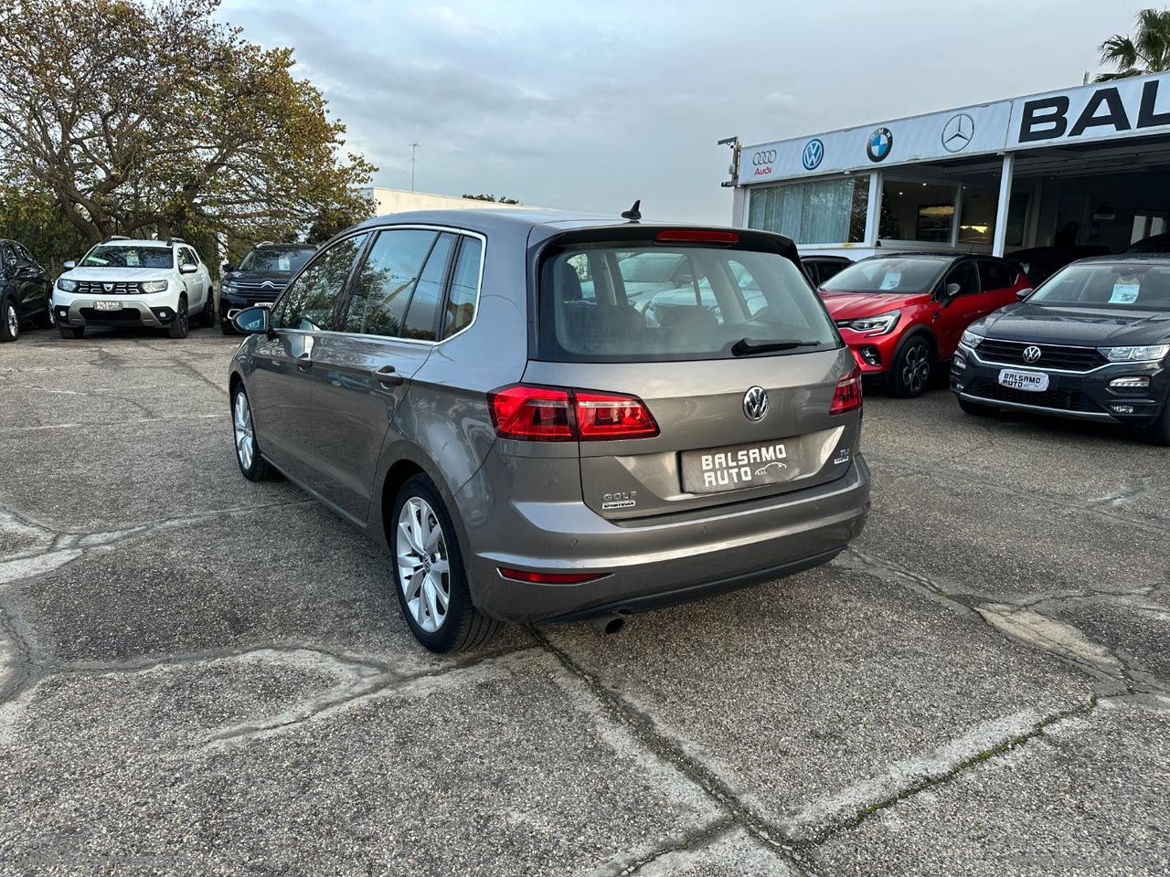 VOLKSWAGEN Golf Sportsvan 1.6 TDI DSG Highl.