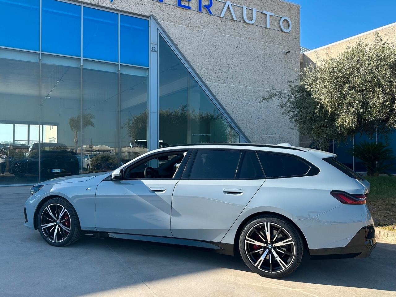 Bmw 540 48V xDrive Touring Msport Pro possibilità noleggio no scoring