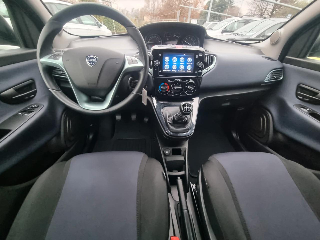 Lancia Ypsilon 1.0 FireFly 5 porte S&S Hybrid Gold Plus