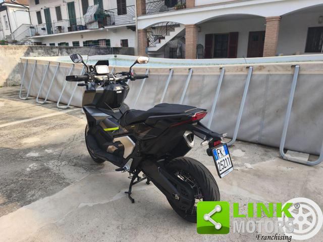 HONDA X-ADV 750 RH10