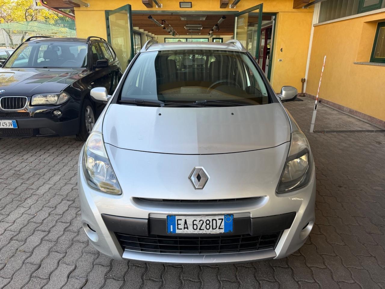 Renault Clio 1.2 16V SporTour Luxe