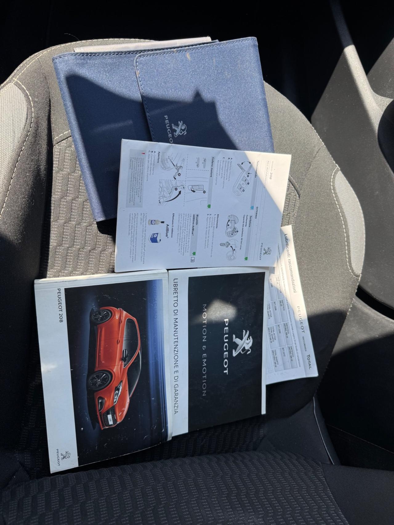 Peugeot 208 1.6 DIESEL 75CV 2015