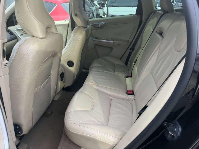 VOLVO XC60 XC60 I 2.4 d5 Momentum