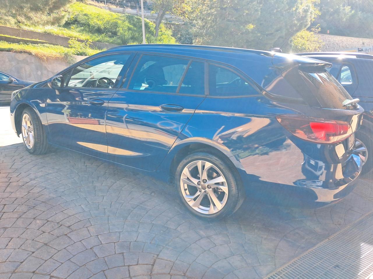 Opel Astra 1.2 Turbo 130 CV S&S Sports Tourer GS Line